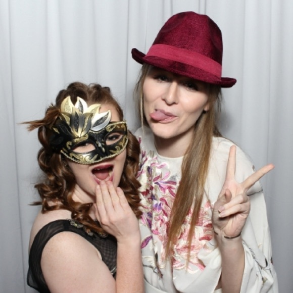 Meet your Posher, Eleanor - Picture 2 of 4